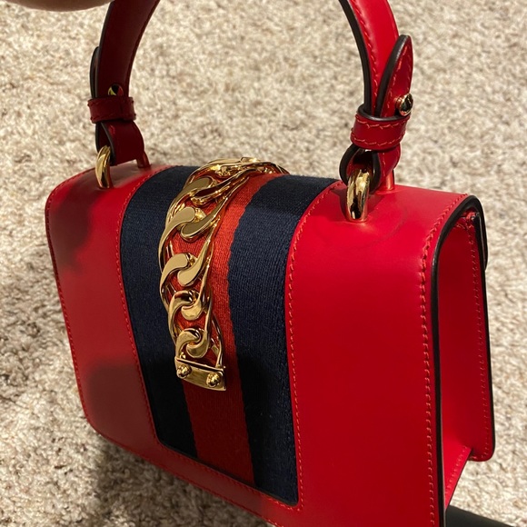 Gucci handbags - Picture 3 of 4